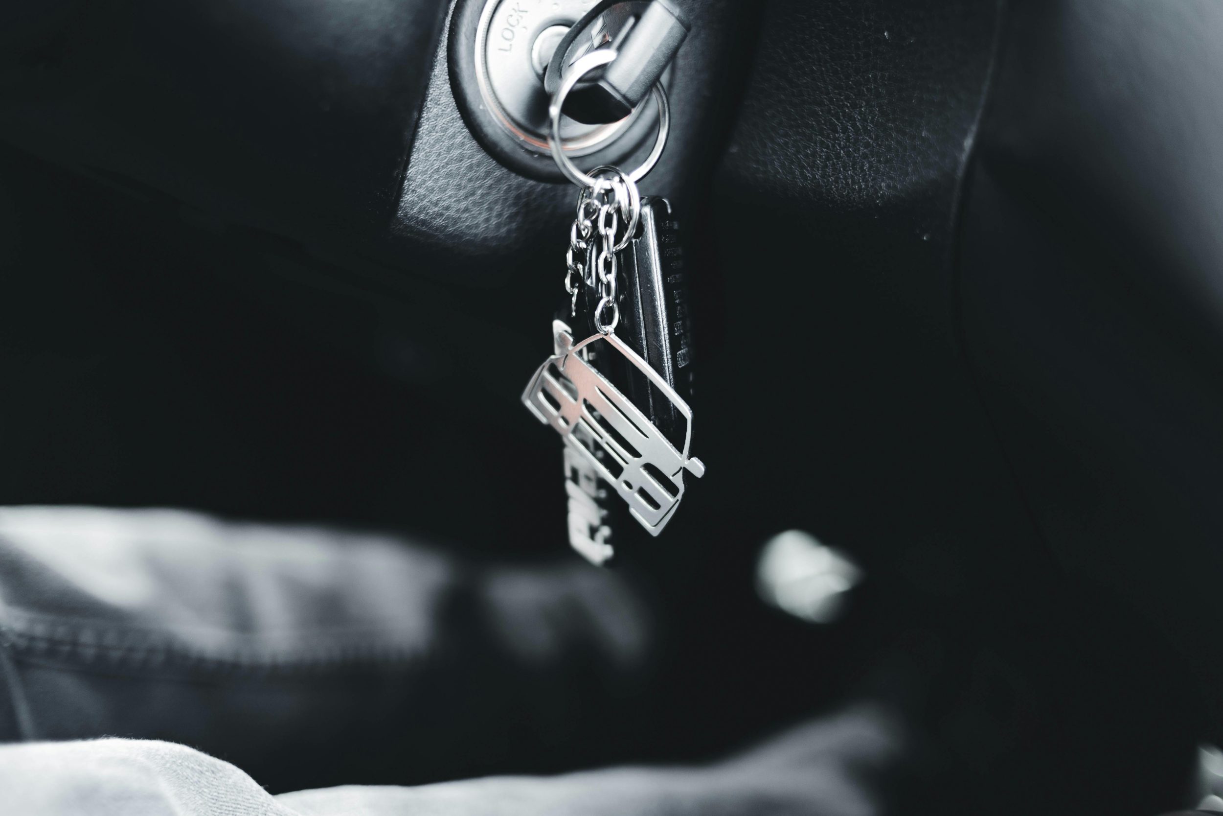 Auto Locksmith Tips: Keeping Your Vehicle Secure in 2024